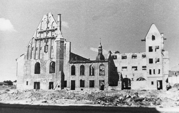 Дом Черноголовых сгорел в Риге 28 июня 1941 года в ходе военных действий - Sputnik Латвия