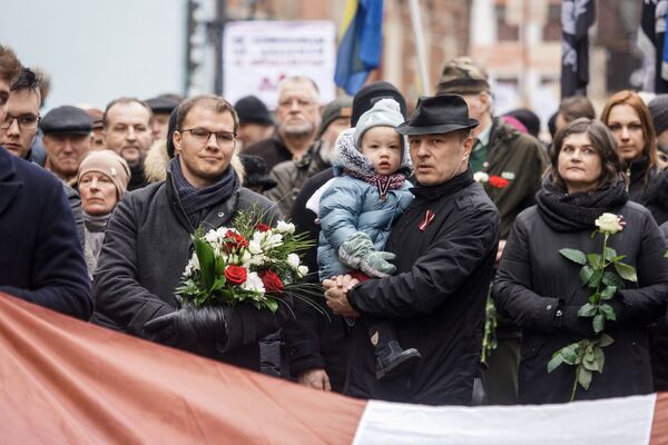 Это позор, но удивляться уже нечему: посольство России в Латвии о 16 марта в Риге Это позор, но удивляться уже нечему: посольство России в Латвии о 16 марта в Риге - Sputnik Латвия