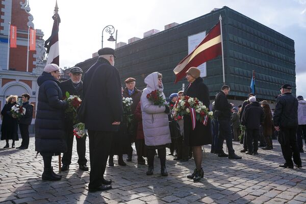 Latvieši nodeva radus un kaimiņus: prezidents Vējonis – godīgi par deportācijām Latvieši nodeva radus un kaimiņus: prezidents Vējonis – godīgi par deportācijām - Sputnik Latvija