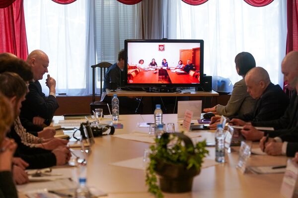Россия ждет латвийцев: тысячи вакансий и бонусы для переселенцев Россия ждет латвийцев: тысячи вакансий и бонусы для переселенцев - Sputnik Латвия