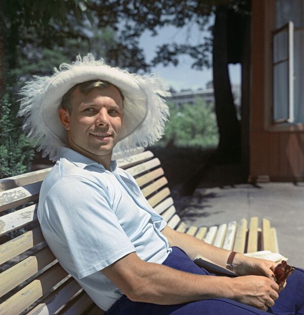 Первый в мире космонавт Герой Советского Союза Юрий Гагарин - Sputnik Латвия