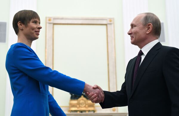 Давно не виделись: Путин принял в Кремле президента Эстонии Давно не виделись: Путин принял в Кремле президента Эстонии - Sputnik Латвия