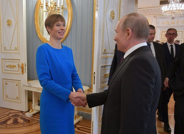 Sen neesam redzējušies: Putins pieņēma Kremlī Igaunijas prezidenti Sen neesam redzējušies: Putins pieņēma Kremlī Igaunijas prezidenti - Sputnik Latvija