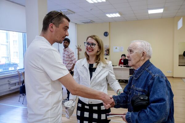 Латвия - почему? Латышская художница из Сибири ищет ответ в Риге Латвия - почему? Латышская художница из Сибири ищет ответ в Риге - Sputnik Латвия