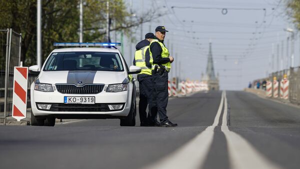 Закрыто движение по мосту на улице Деглава в Риге - Sputnik Латвия
