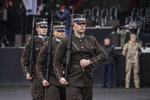 Празднование годовщины восстановления независимости Латвийской Республики в Риге Празднование годовщины восстановления независимости Латвийской Республики в Риге - Sputnik Латвия