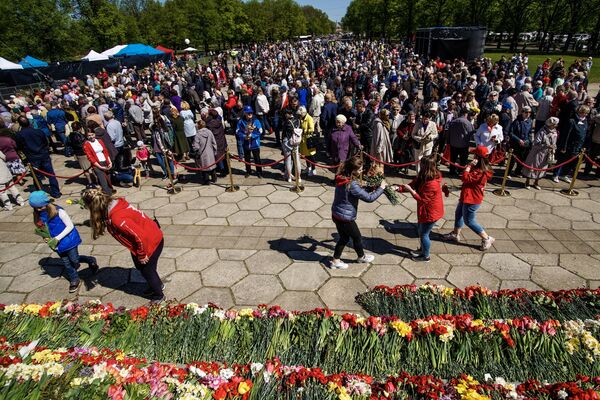 День Победы — народный праздник: его из истории Латвии не вычеркнуть День Победы — народный праздник: его из истории Латвии не вычеркнуть - Sputnik Латвия
