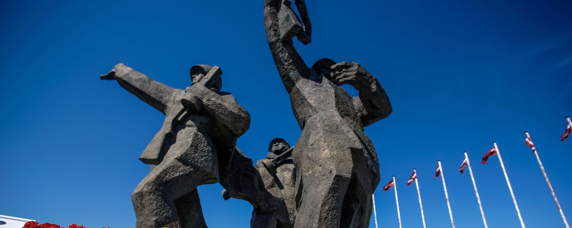 Памятник Освободителям в Риге - Sputnik Латвия, 1920, 21.04.2022