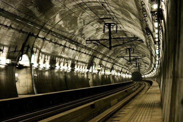 Seikana dzelzceļa tunelis Japānā - Sputnik Latvija