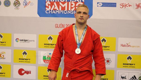 Латвиец Виктор Решко выиграл серебряную медаль чемпионата Европы - Sputnik Латвия