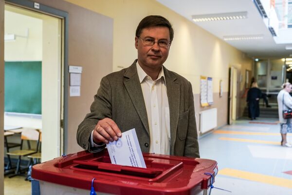 Вам можно все: спецслужбам Латвии советуют творческий подход к санкциям против России Вам можно все: спецслужбам Латвии советуют творческий подход к санкциям против России - Sputnik Латвия