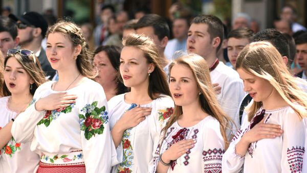 Празднование Дня Вышиванки во Львове, Украина  - Sputnik Латвия