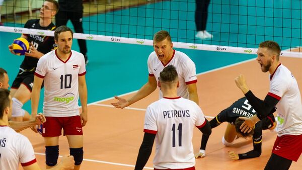 Латвийские волейболисты обыграли бельгийцев в Золотой евролиге CEV - Sputnik Латвия