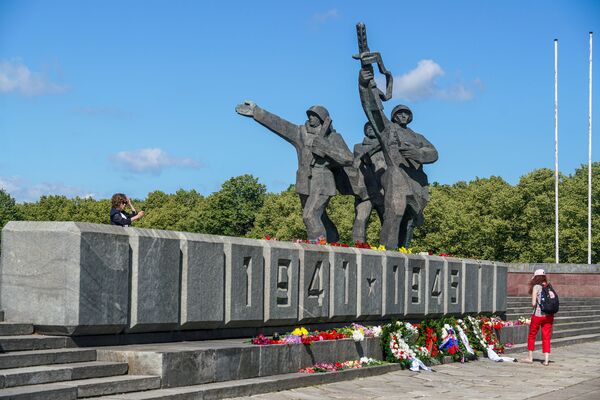 Памятник Освободителям Риги - Sputnik Латвия