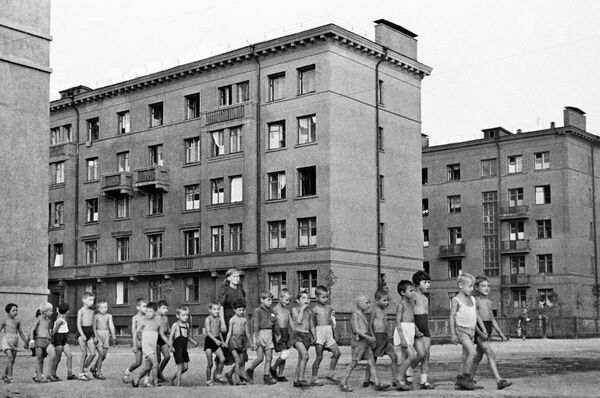 Дети на улицах Москвы, 23 июня 1941 год. - Sputnik Латвия