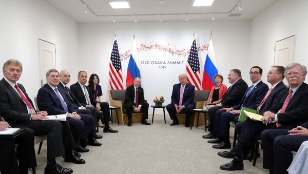 Рабочий визит президента РФ В. Путина в Японию для участия в саммите Группы двадцати - Sputnik Latvija