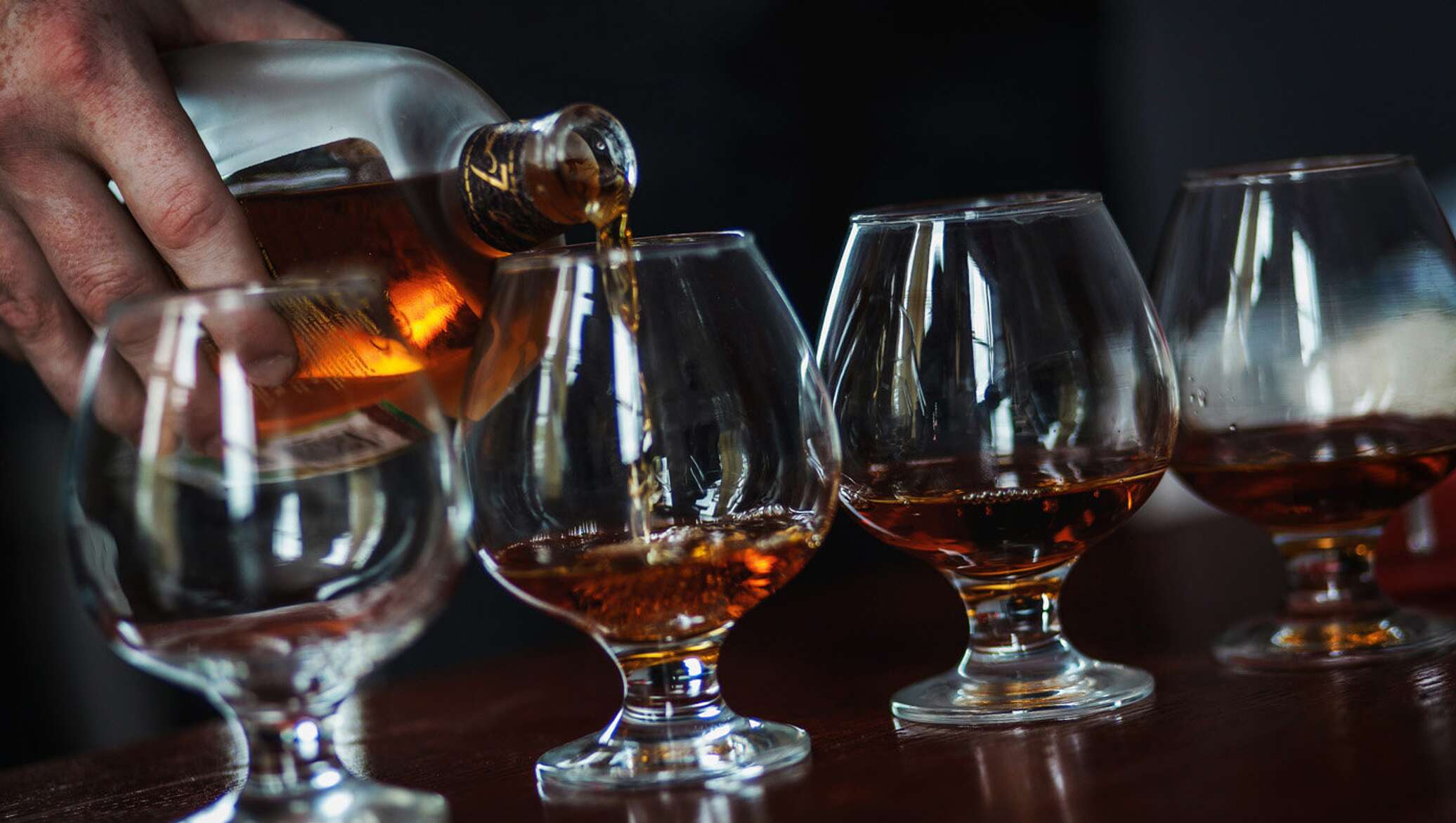 употребление коньяка. коньяк. коньяк эстетика. коньячок для здоровья. закуска к коньяку.