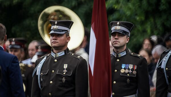 Рота почетного караула Штабного батальона Национальных вооруженных сил Латвии - Sputnik Латвия