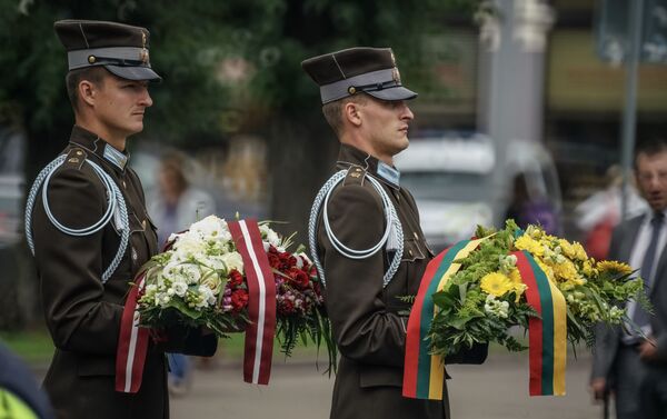 Рота почетного караула Штабного батальона НВС Латвии  - Sputnik Латвия