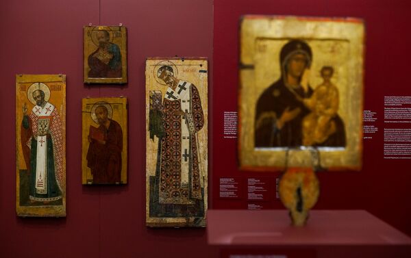Выставка икон Спасенные святыни в художественном музее Рижская биржа - Sputnik Латвия