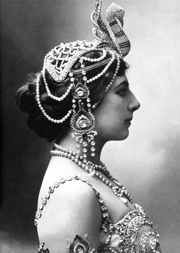 Танцовщица Мата Хари, 1910 год - Sputnik Латвия