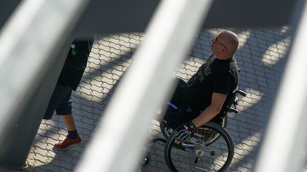 Инвалид в коляске - Sputnik Латвия