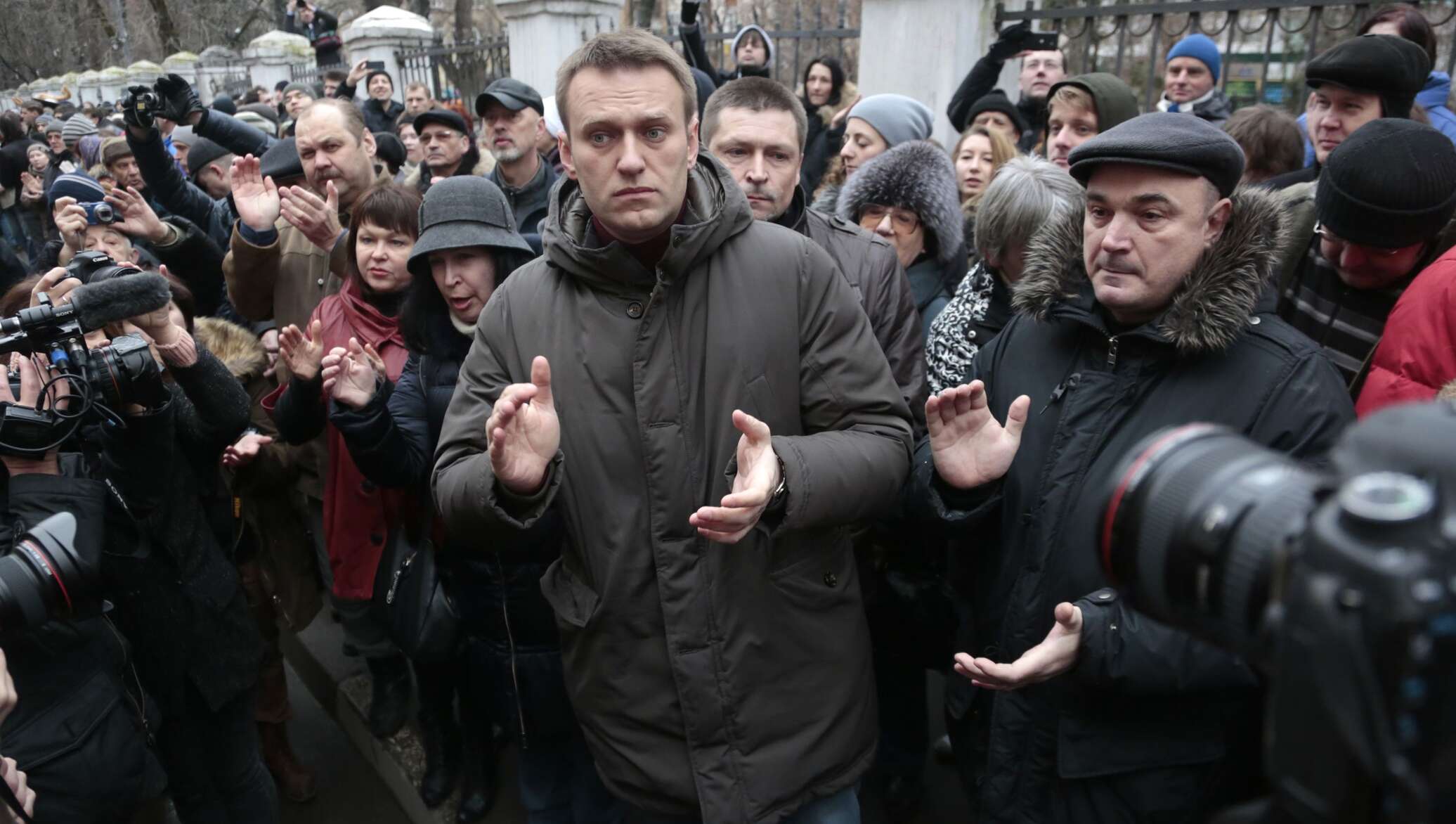 Зарубежные сми последние новости. Навальный на Болотной 2012. Навальный Болотная площадь. Беспорядки на Болотной площади 2012.