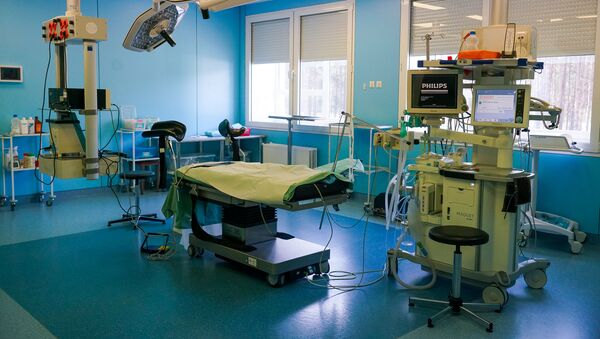 Операционный зал Даугавпилсской региональной больницы - Sputnik Latvija