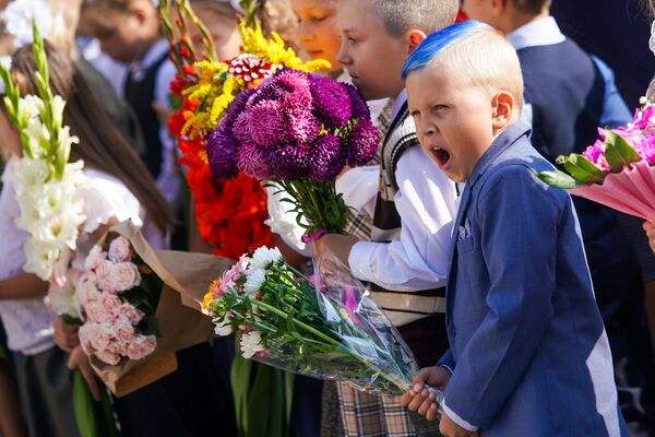 День знаний в Рижской средней школе №88 День знаний в Рижской средней школе №88 - Sputnik Латвия