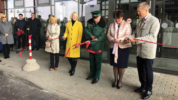 Торжественное открытие контрольно-пропускного пункта Виентули Торжественное открытие контрольно-пропускного пункта Виентули - Sputnik Latvija