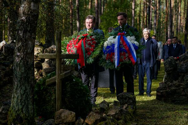 Salaspils atbrīvošanas gadadiena. Latvijas vadība to atkal ignorējusi Salaspils atbrīvošanas gadadiena. Latvijas vadība to atkal ignorējusi - Sputnik Latvija