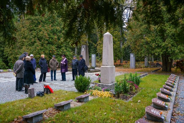 Это нужно не мертвым. Это надо живым? Как Латвия вспоминает подвиг советских солдат Это нужно не мертвым. Это надо живым? Как Латвия вспоминает подвиг советских солдат - Sputnik Латвия