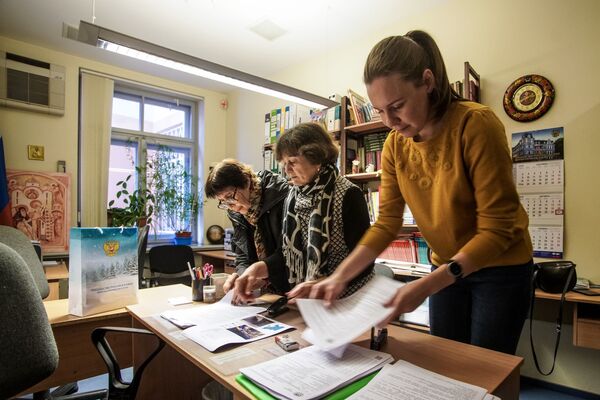 Географический диктант в Риге: проверяем знания вместе с министром обороны России Географический диктант в Риге: проверяем знания вместе с министром обороны России - Sputnik Латвия