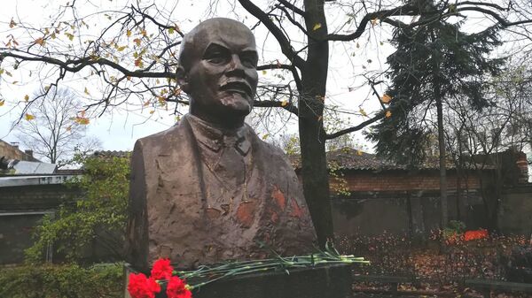 На Цесу, 17 стоит единственный в Риге памятник Ленину - Sputnik Латвия