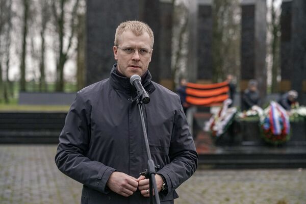 Вечный огонь Даугавпилса снова горит. Снова навсегда Вечный огонь Даугавпилса снова горит. Снова навсегда - Sputnik Латвия