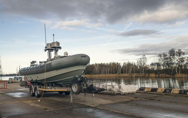 Latvijas NBS saņēma jaunas laivas RHIB speciālajām operācijām - Sputnik Latvija