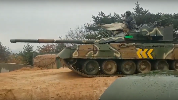 Американские военные испытали российский танк Т-80 - Sputnik Латвия