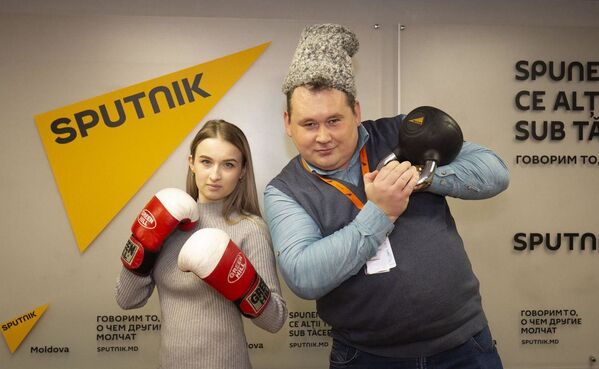 Участники флешмоба в поддержку Sputnik Эстония - Sputnik Латвия
