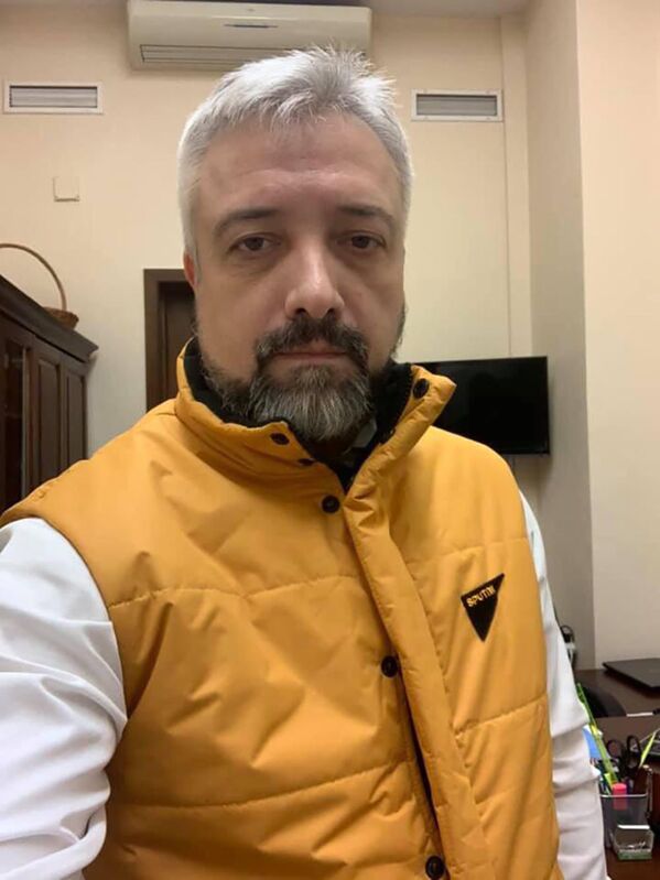 Российский журналист, политический деятель Евгений Примаков во время флешмоба в поддержку Sputnik Эстония Российский журналист, политический деятель Евгений Примаков во время флешмоба в поддержку Sputnik Эстония - Sputnik Латвия