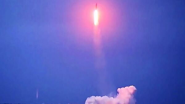 Пуск баллистической ракеты «Синева» с борта РПКСН «Верхотурье» - Sputnik Latvija