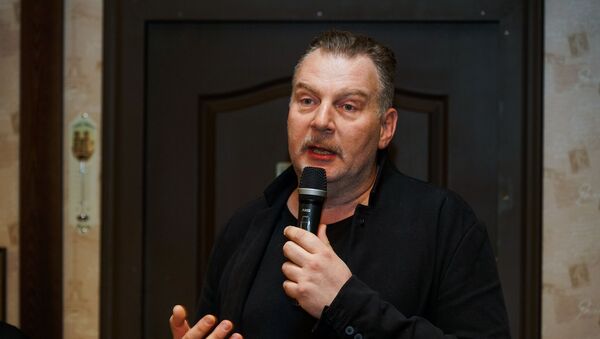 Писатель и бывший рижанин Алекс Дубас - Sputnik Латвия