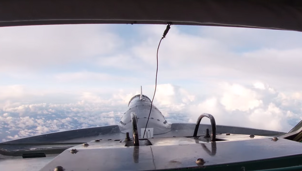 Полет Ту-142 над Северным Ледовитым океаном показали на видео - Sputnik Latvija
