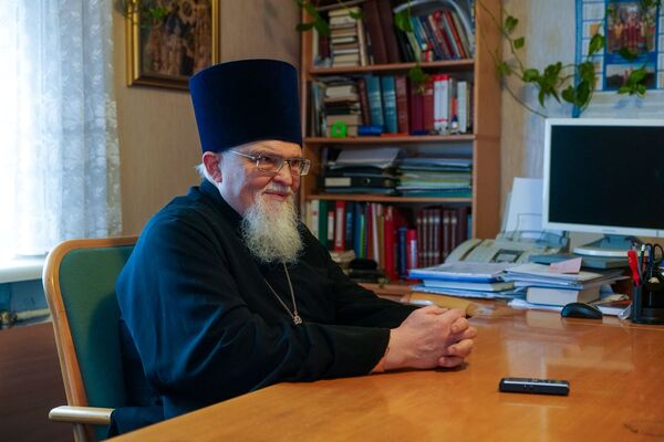 В православие всем лютеранским приходом: истории латышей, сменивших веру В православие всем лютеранским приходом: истории латышей, сменивших веру - Sputnik Латвия