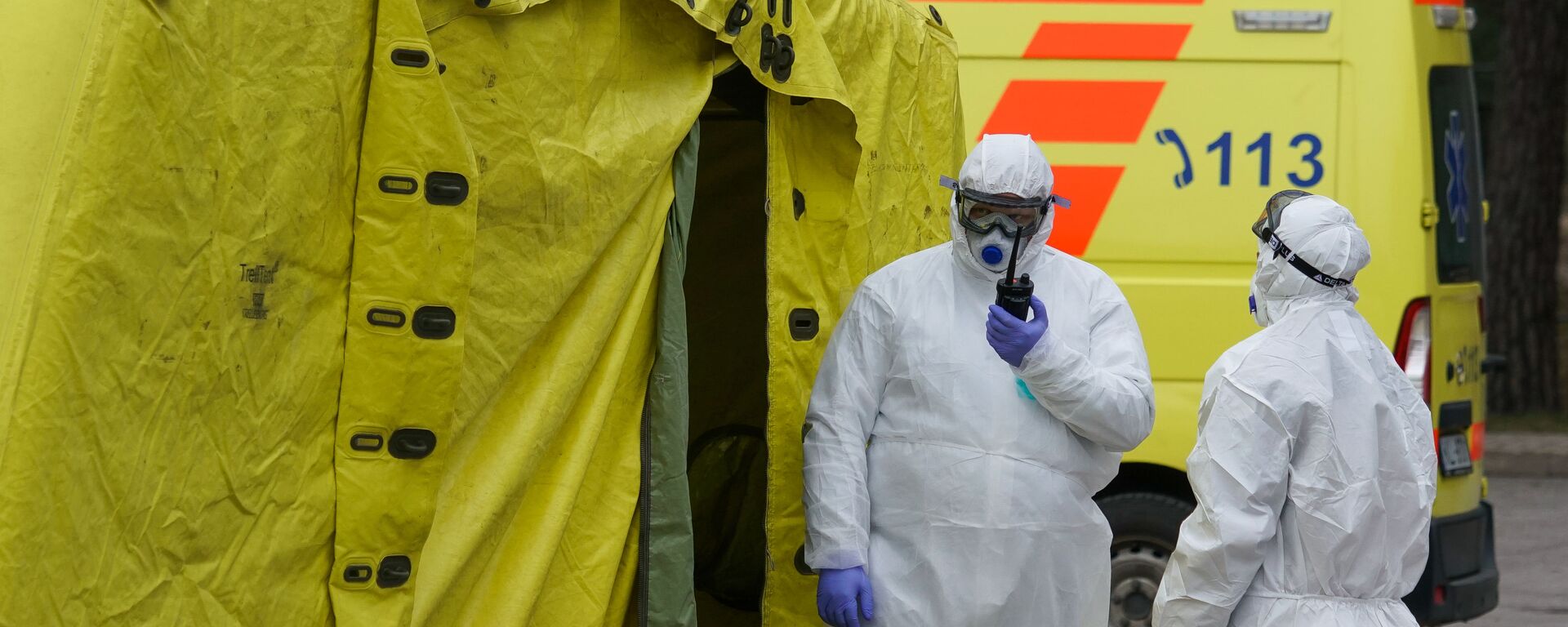 В Латвийском центре инфектологии развернута мобильная лаборатория для сдачи анализов на коронавирус - Sputnik Латвия, 1920, 03.04.2020