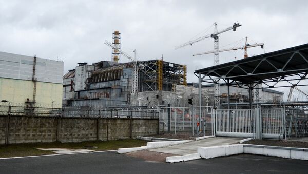 Černobiļas AES ceturtā energobloka sarkofāgs - Sputnik Latvija