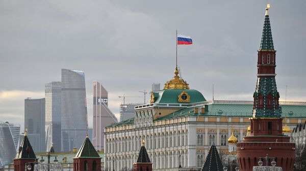 Московский Кремль и небоскребы делового центра Москва-сити, архивное фото - Sputnik Латвия