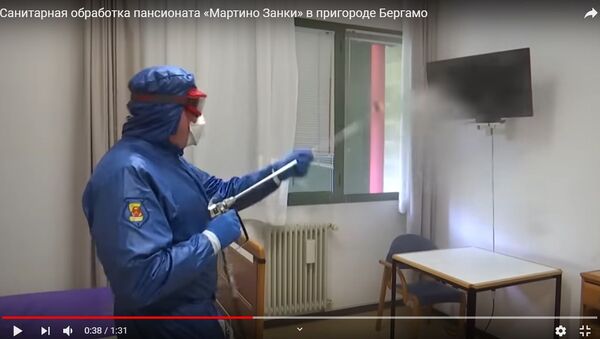 Минобороны показало, как военспецы борются с коронавирусом в Италии - Sputnik Латвия