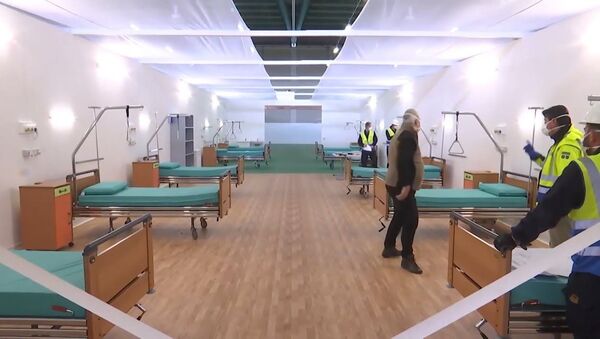 Для безопасности: медики из России разворачивают в Бергамо полевой госпиталь - Sputnik Латвия