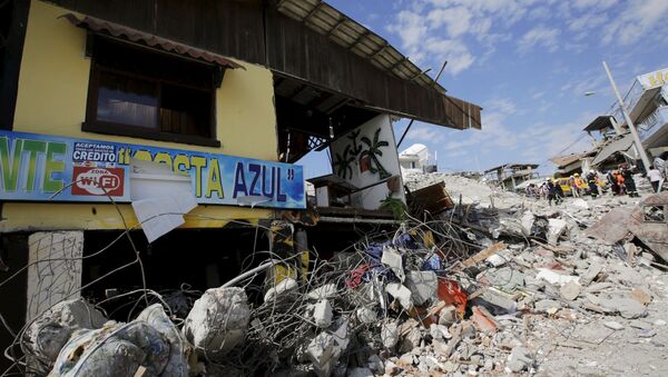 Последствия землетрясения в городе Педерналес, Эквадор - Sputnik Latvija