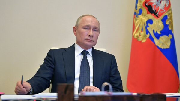 Президент РФ В. Путин провел совещание с главами регионов по борьбе с распространением коронавируса в РФ - Sputnik Latvija